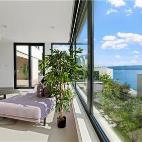 5 bedroom beachfront villa with heated pool near Omis, sleeps 9